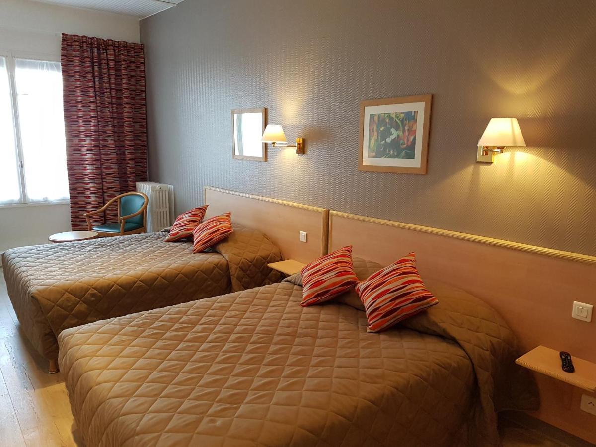 Hotel Du Cheval Rouge Versailles Bagian luar foto