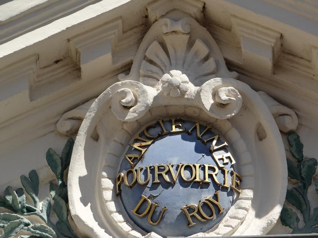 Hotel Du Cheval Rouge Versailles Bagian luar foto